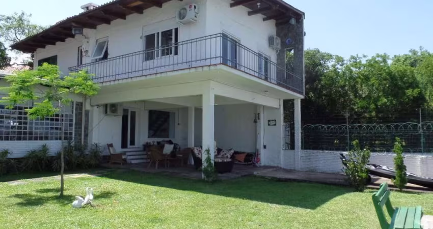 Casa com 4 dormitórios para alugar, 370 m² por R$ 6.500,00/mês - Tristeza - Porto Alegre/RS