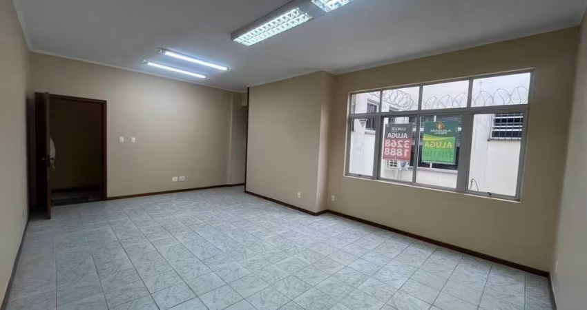 Sala para alugar por R$ 1.149,00/mês - Camaquã - Porto Alegre/RS
