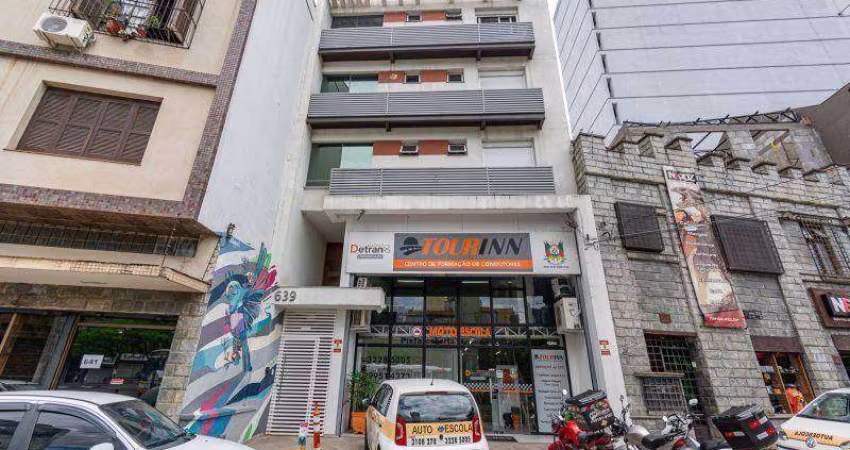 Apartamento com 1 dormitório para alugar, 37 m² por R$ 2.676,00/mês - Centro - Porto Alegre/RS