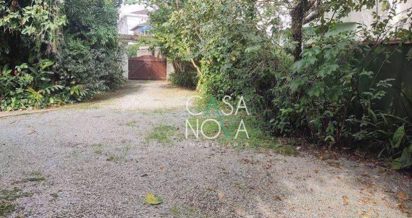 Casa com terreno de 630,30 m²