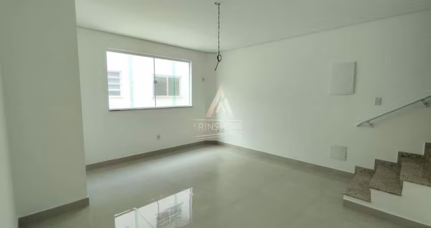 Casa a venda em Villagio com 100m², 3 suítes, 2 vagas no Campo Grande -Santos SP