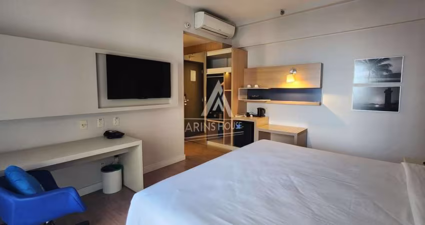 Apartamento Studio Mobiliado na Quadra da Praia a venda na Pompéia em Santos/SP