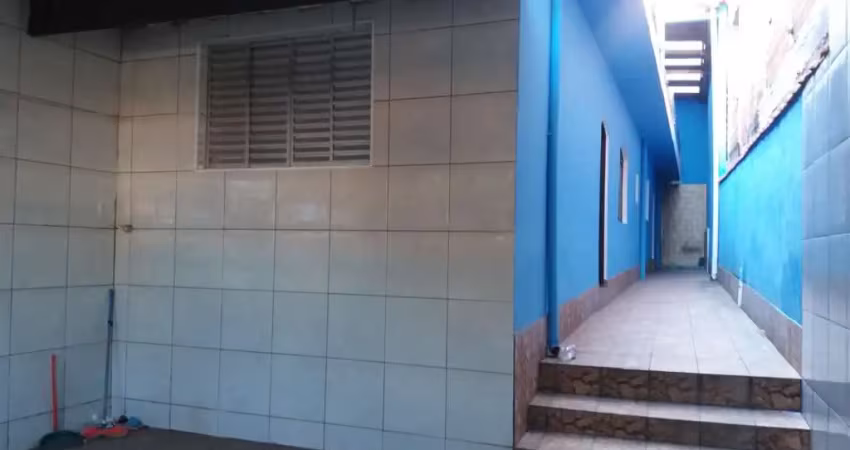 Casa com 2 dormitórios à venda, 130 m² por R$ 220.000,00 - Jardim Robru - São Paulo/SP