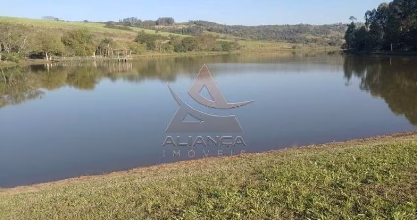 Fazenda  - Pirassununga  - Zona Rural