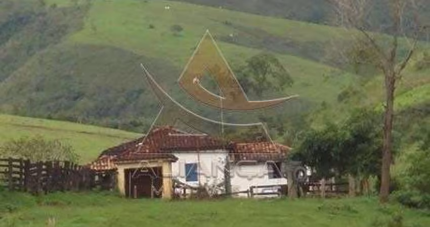 Fazenda  - Capitólio - Zona Rural