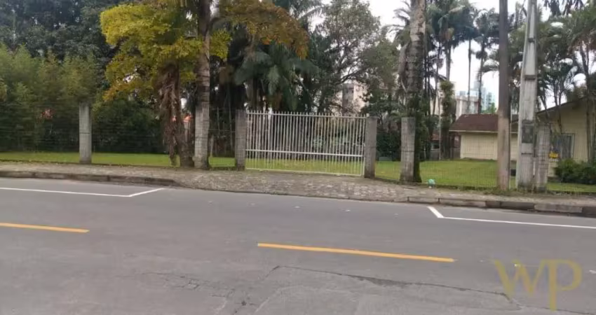 Terreno à venda na Rua Xaxim, 246, Iririú, Joinville