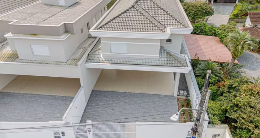 Casa com 4 quartos à venda na Rua Campo Alegre, 50, Atiradores, Joinville