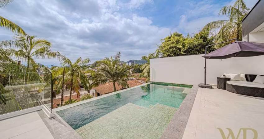 Casa com 3 quartos à venda na Rua Assis Brasil, 532, Saguaçu, Joinville