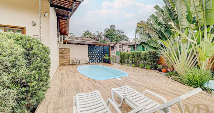 Casa com 4 quartos à venda na Rua São Roque, 239, Floresta, Joinville