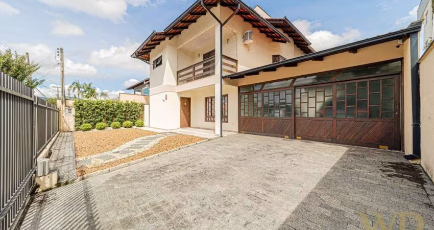 Casa com 4 quartos à venda na Rua Assis Brasil, 92, Saguaçu, Joinville