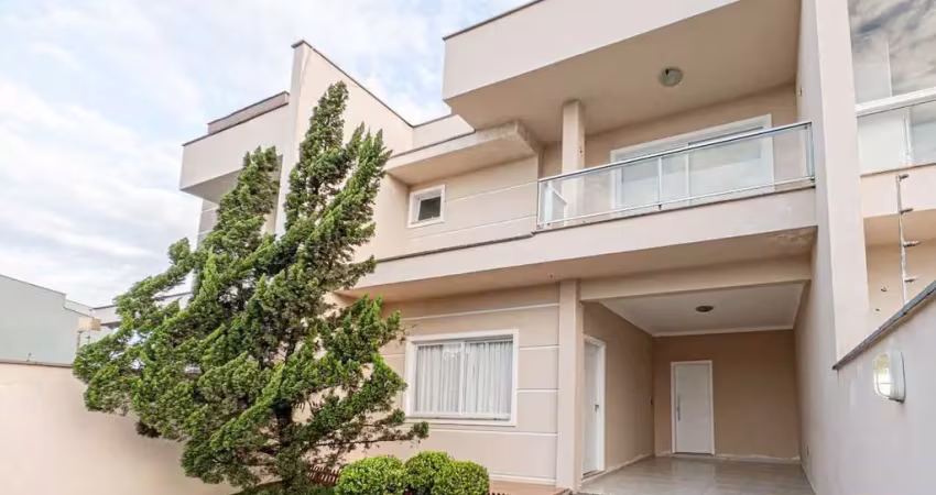 Casa com 3 quartos à venda na Dolores Schneider, 12, Vila Nova, Joinville