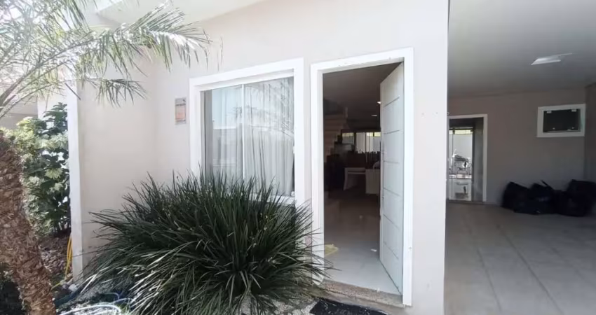 Casa em condomínio fechado com 3 quartos à venda na Servidão Ubatuba, 829, Glória, Joinville