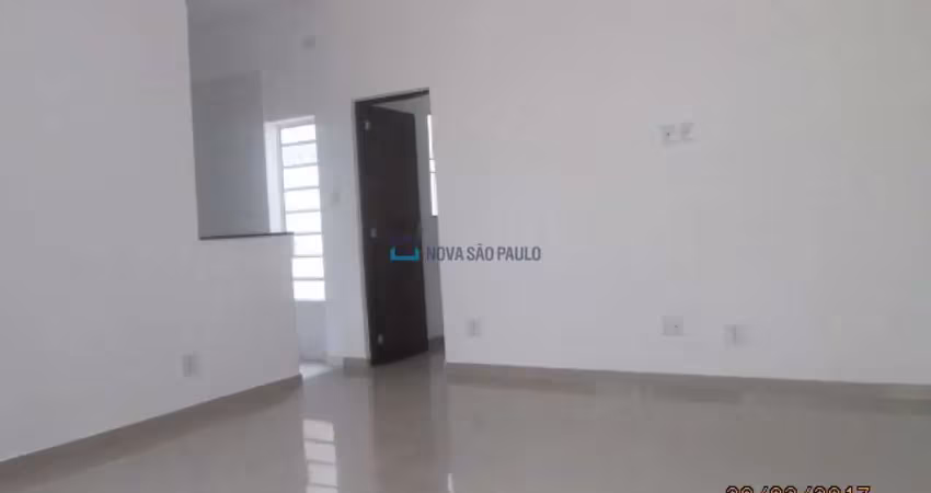 Excelente localização, Casa tipo condomínio fechado.