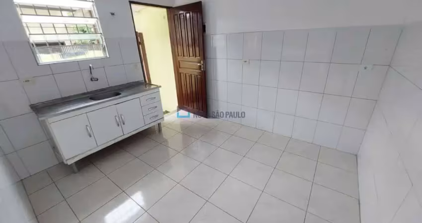 Casa com 1 quarto para alugar na Rua Braganceiros, --, Saúde, São Paulo