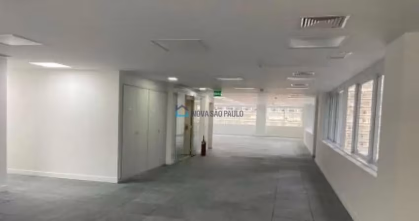 Laje corporativa na paulista com certificado de sustentabilidade.