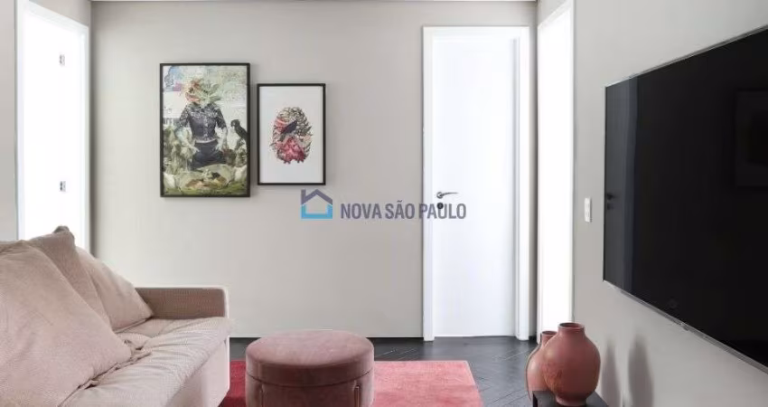 Vila Clementino, Apartamento de  174 m² área útil com varanda gourmet integrada a sala.