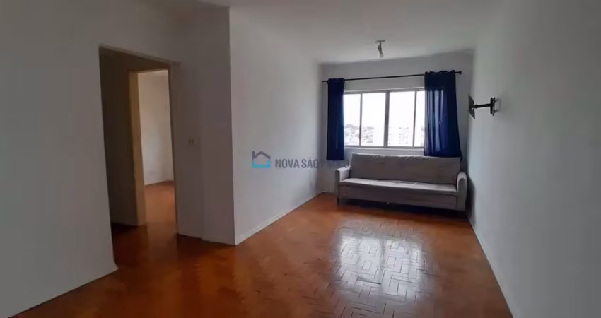 Excelente localização! apartamento com 02 dorms, 01 suite e 02 vagas- próximo ao metro saúde