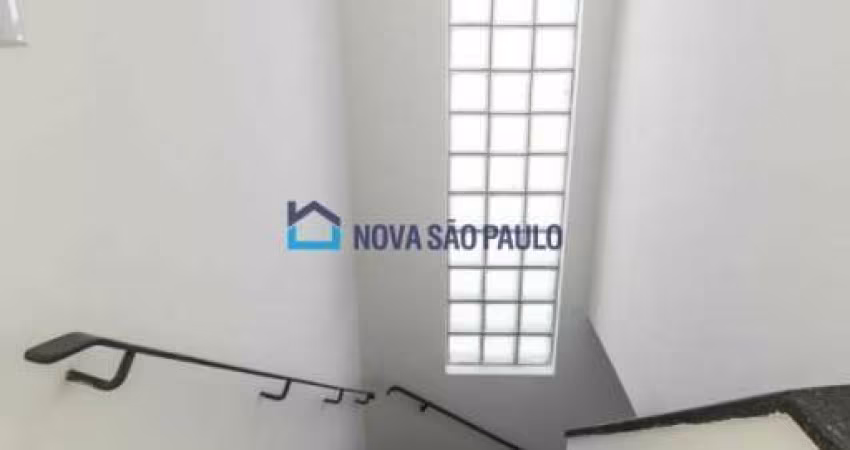 Sobrado em Vila reformado Residencial ou Coml ! 8 min (800m)a pé ao Metrô Paraiso/Shop Paulista