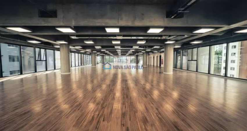 Escritório em Pinheiros, com 779m² e 9 vagas, num edifício corporativo