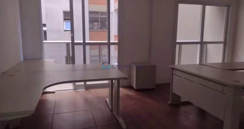 Conjunto comercial de alto padrão próximo ao metrô vergueiro!