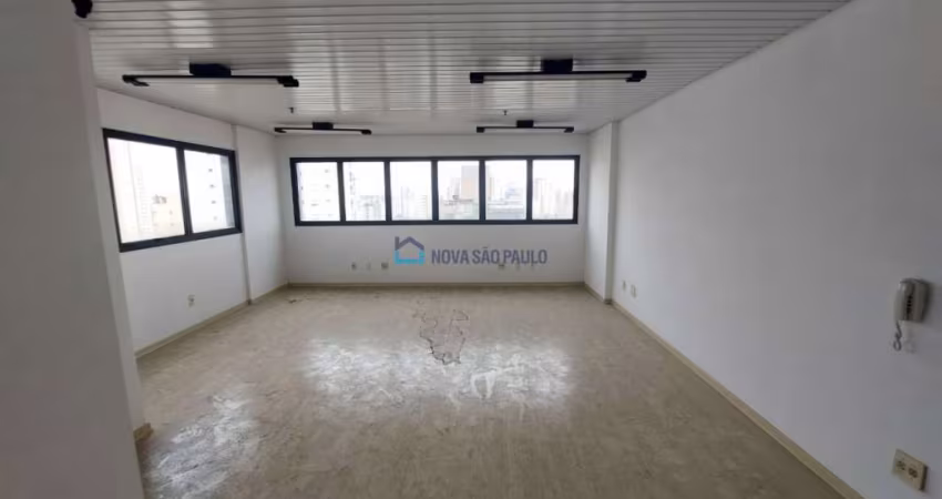 Conjunto Comercial Localizado na Chácara Inglesa