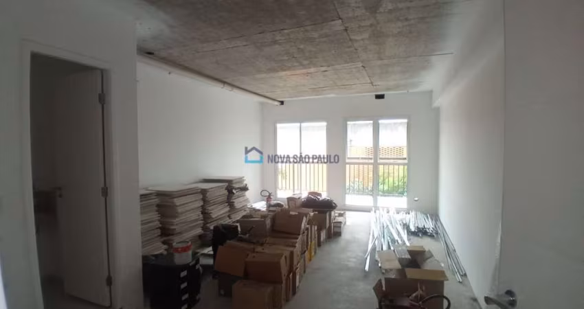 Sala comercial bairro jabaquara  com a metragem de 36m2