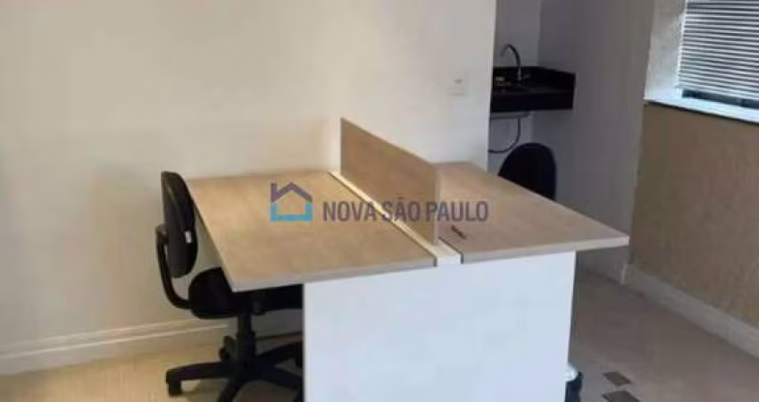 Excelente sala comercial ara locação! A 400 metros do metrô Eucaliptos !