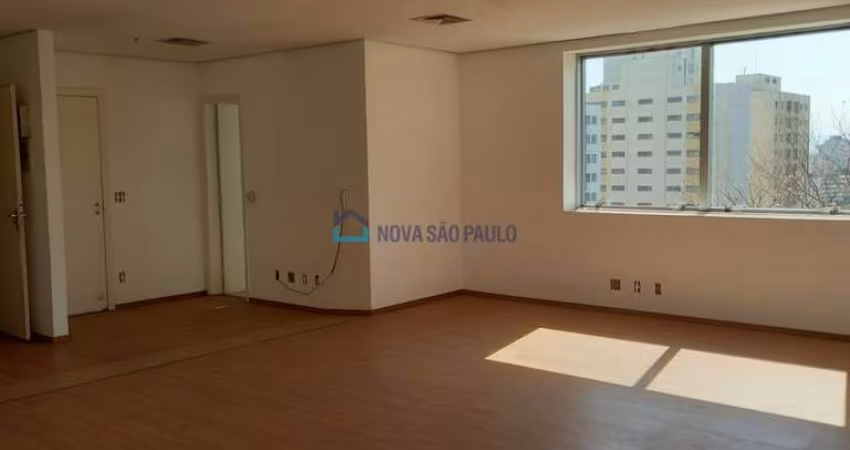 Excelente sala comercial para locação! Aclimação