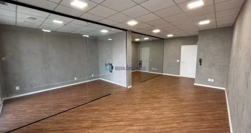 Sala Comercial 64m² -  2 Vagas - Vila Cordeiro