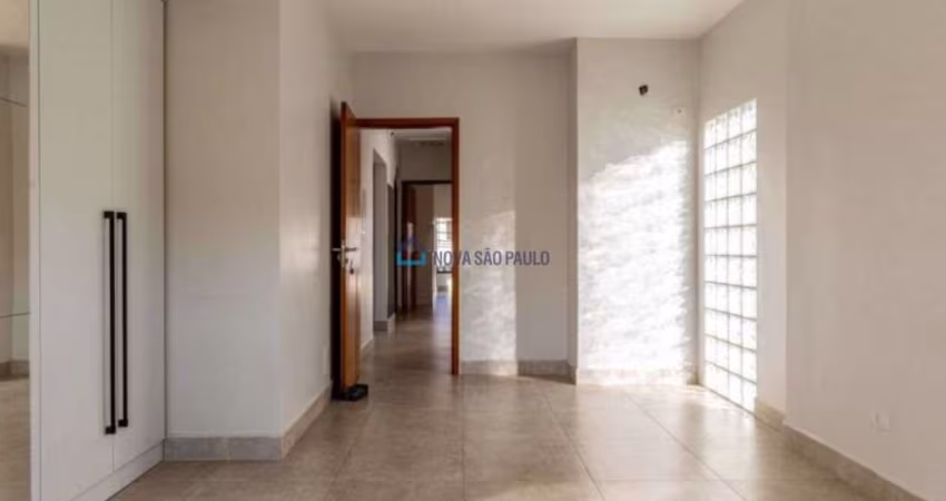 Sobrado 250m²  - Campo Belo