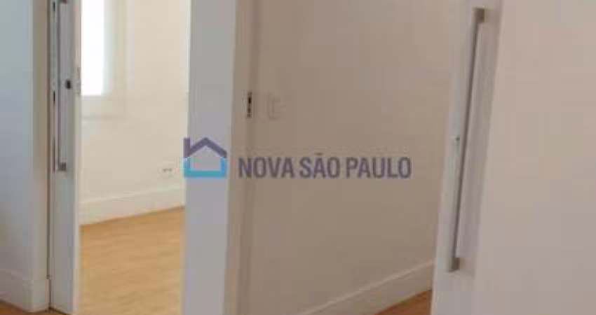 Sala comercial a 300m do parque Ibirapuera.