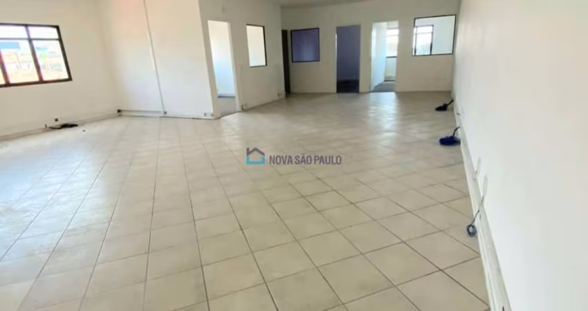 Predio comercial próximo ao Metro Jabaquara