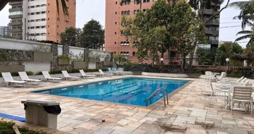 Apartamento para alugar com 3 Suítes Moema Índios