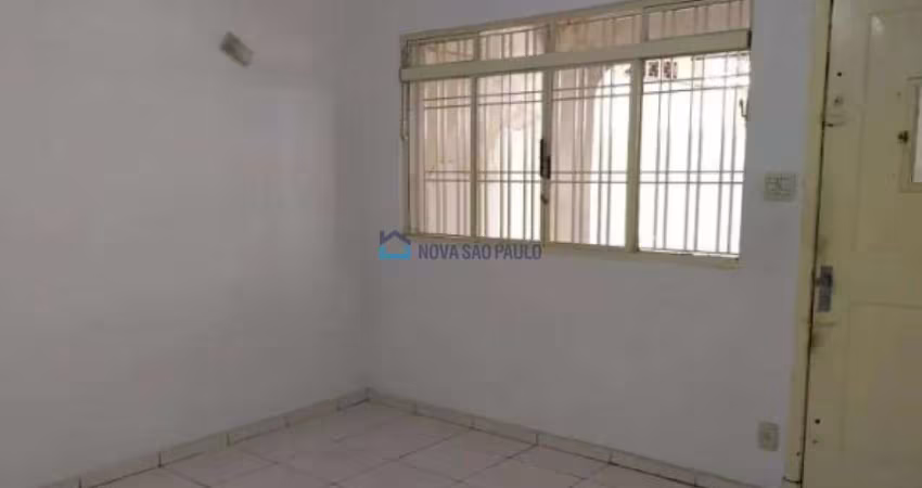 Casa térrea comercial 02 salas e 02 banheiros - ótima localização
