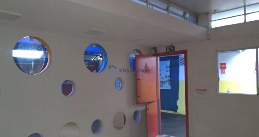 Imóvel comercial 368m² útil, 07 salas e 04 vagas