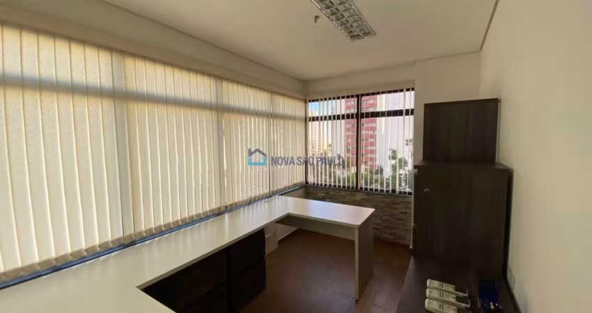 Sala Comercial próximo ao Metrô Saúde