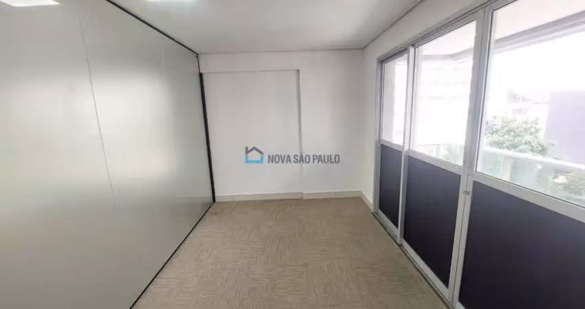 Descubra a praticidade e o charme de um imóvel comercial sob medida para o seu negócio!