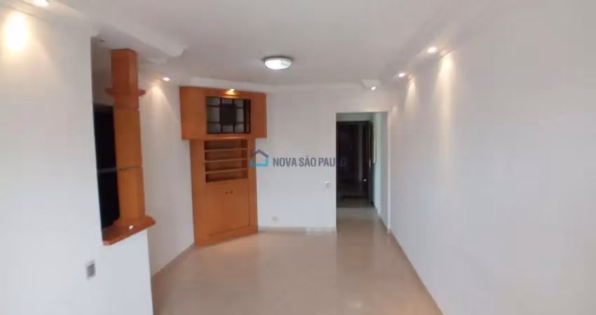 Apartamento, próximo ao metrô saúde, com 2 vagas, pronto para morar!