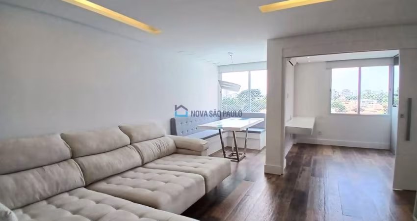 Apartamento Reformado, Piso Aquecido, 2 Quartos, 1 Suíte, 2 banheiros  para Locação