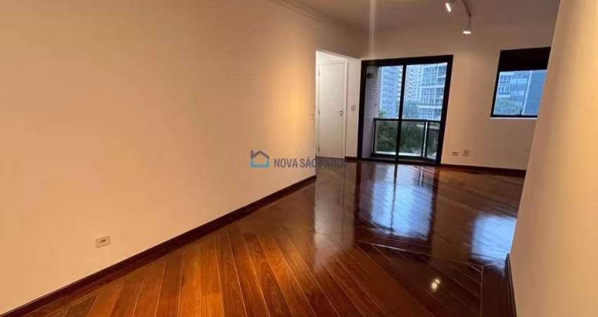 Apartamento de 3 dormitórios para locação no Itaim Bibi