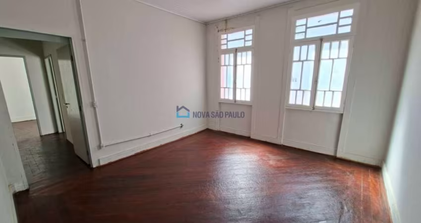 Imóvel Comercial para Locação ? 120m² | 8 Salas | Liberdade ? São Paulo/SP