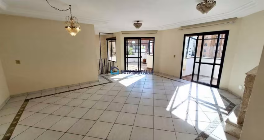 Apartamento duplex em Jardim Vila Mariana. Vago. 4 dormitórios e 3 vagas com depósito .