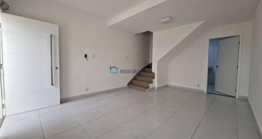 Sobrado residencial para locação no Campo Belo - 02 Quartos e 01 vaga