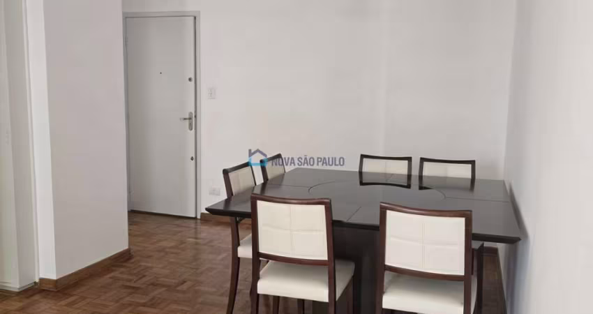 Apartamento Reformado ao lado do metrô Saúde