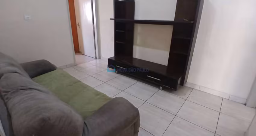 Casa com 02 dormitórios na Vila Santa Catarina