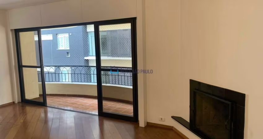 LOCAÇÃO. Itaim Bibi. Apartamento com 142m². 4 dormitórios. 3 vagas.