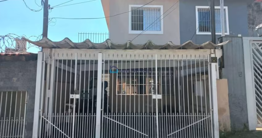 Sobrado com 02 dormitórios na Vila Santa Catarina