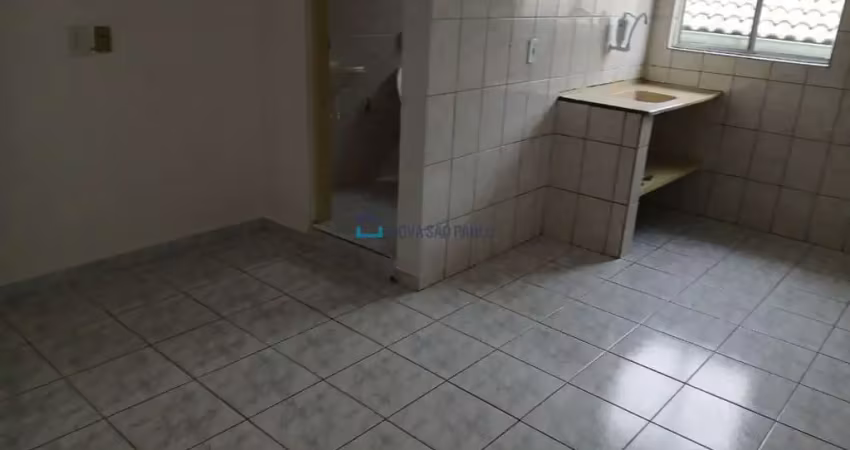 Casa com 1 quarto para alugar na Rua José Sálvio Dias, --, Jabaquara, São Paulo