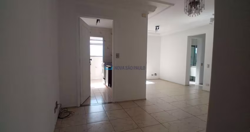 Apartamento 2 dormitórios próximo do metrô Vila Mariana (5 minutos a pé)