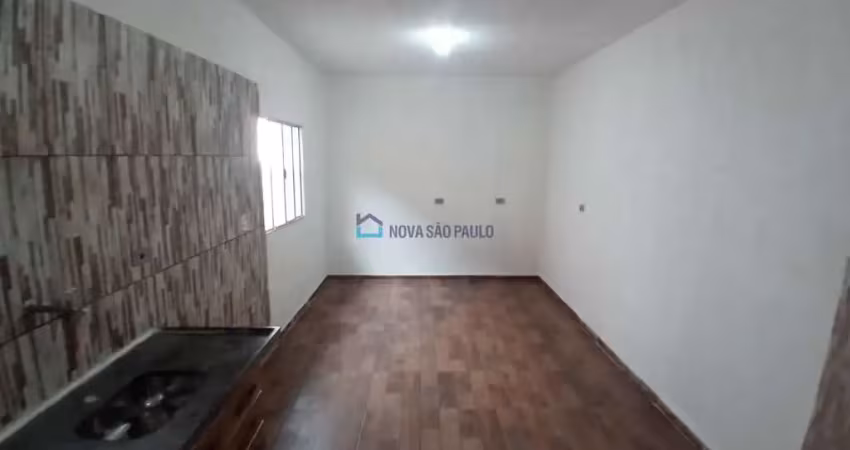 Casa com 2 quartos para alugar na Rua Eugênio Falk, --, Jardim Previdência, São Paulo